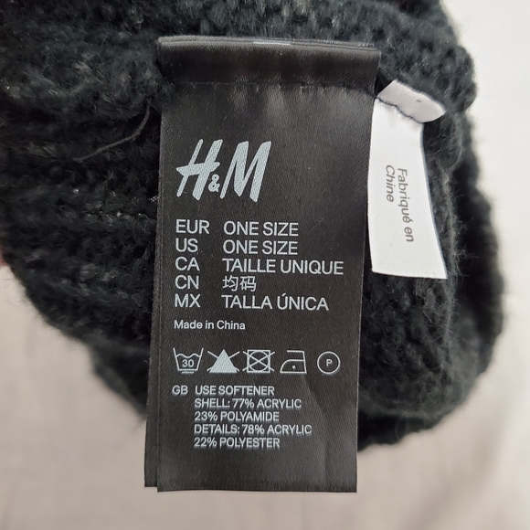 ⬇️Winter Accessories 4 pc Set ❄ - Picture 6 of 10